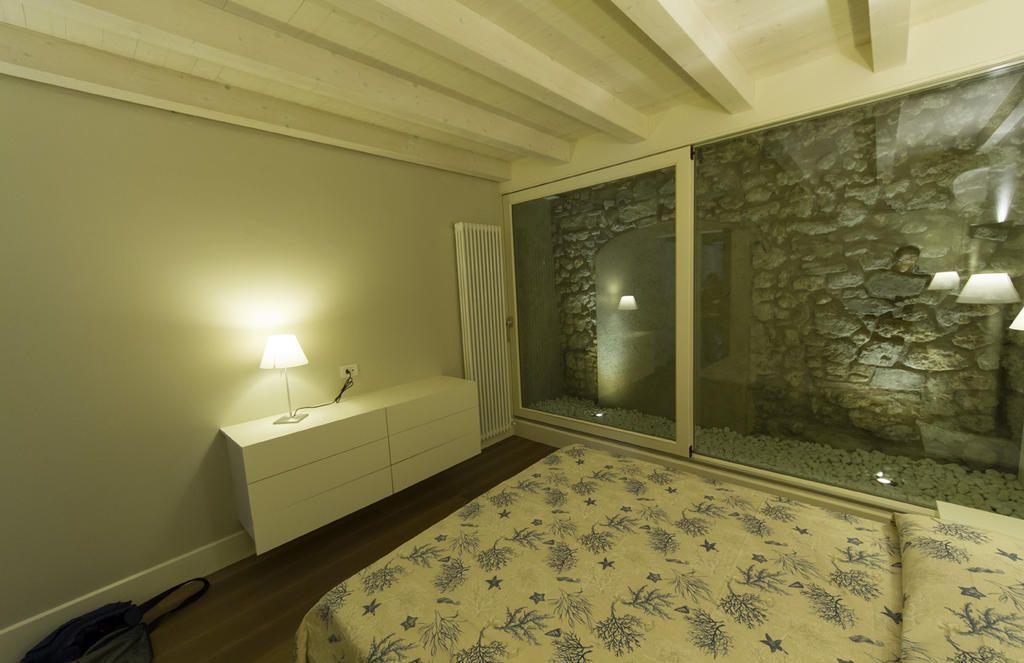 La Casa Del Porto Apartment Lovere Room photo